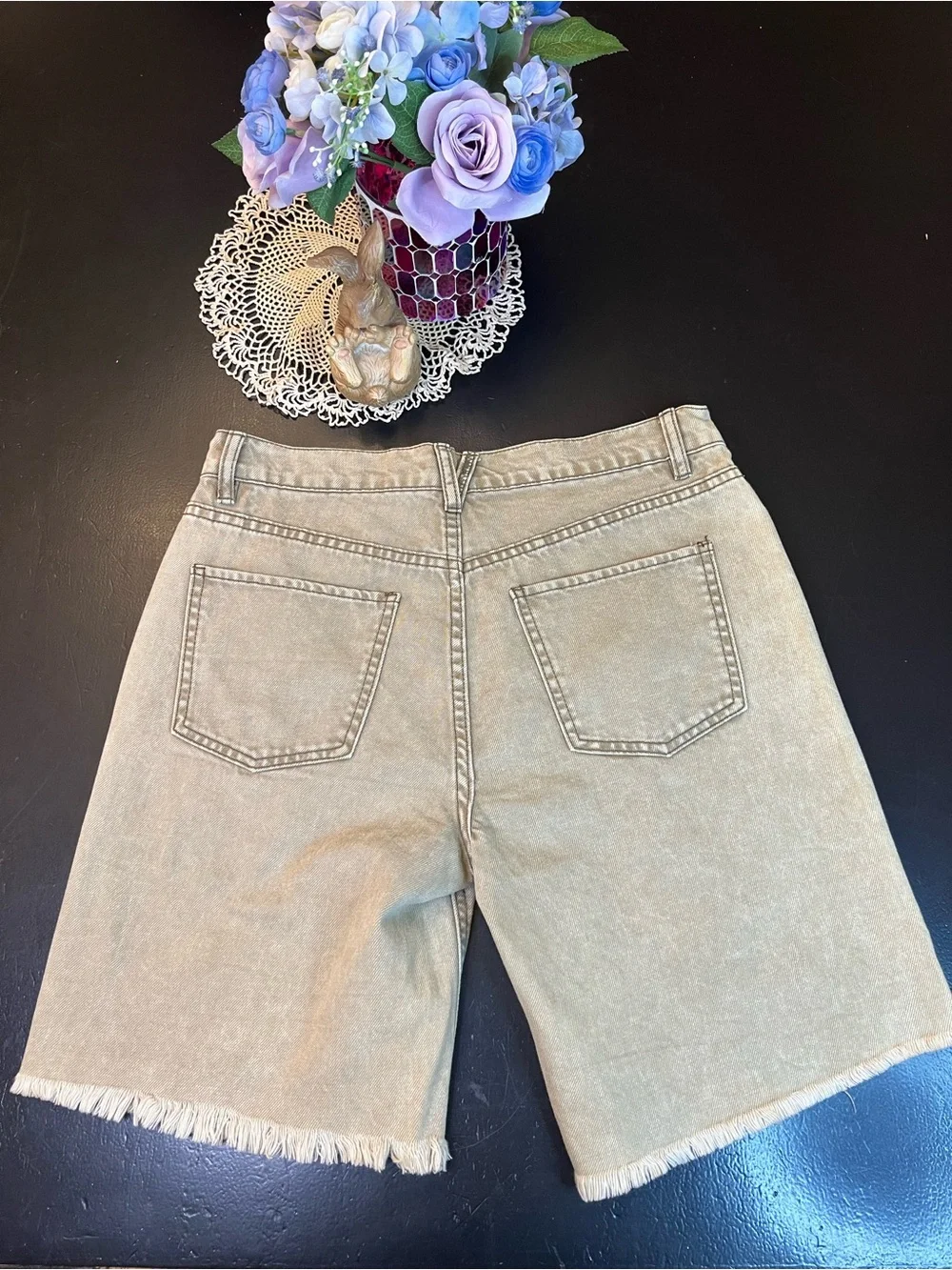 Easel NWOT Boutique Tan Distressed Button Fly Jean‎ Shorts Jorts Sz M Raw Hem